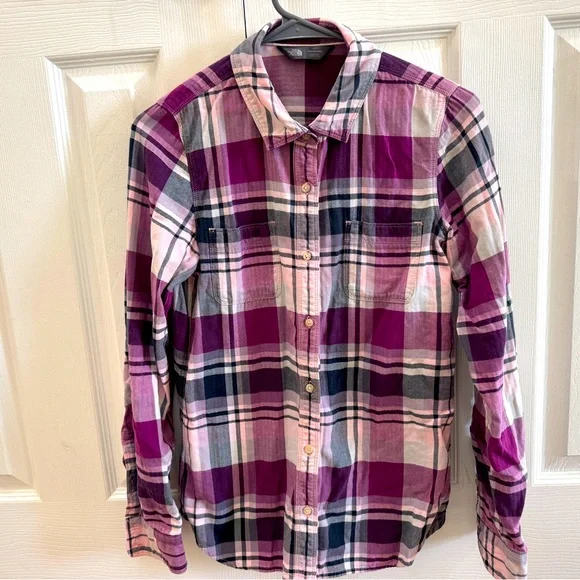 The North Face Purple Plaid Casual Button Down Shirt - Picture 1 of 3